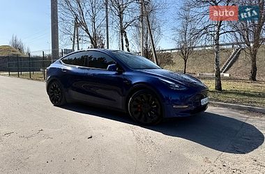 Позашляховик / Кросовер Tesla Model Y 2022 в Дніпрі