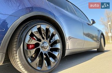 Позашляховик / Кросовер Tesla Model Y 2022 в Дніпрі