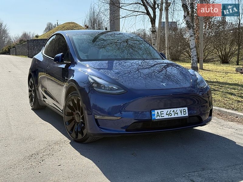 Позашляховик / Кросовер Tesla Model Y 2022 в Дніпрі