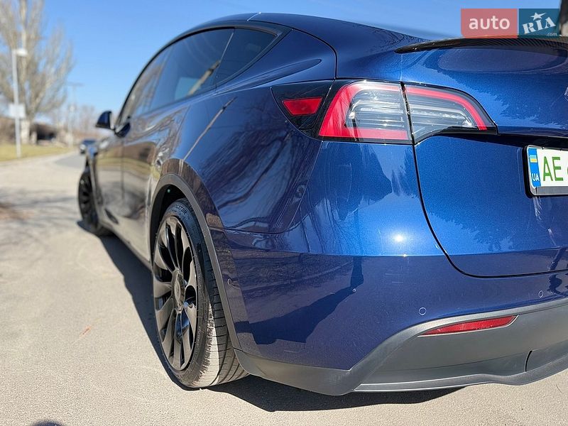 Позашляховик / Кросовер Tesla Model Y 2022 в Дніпрі