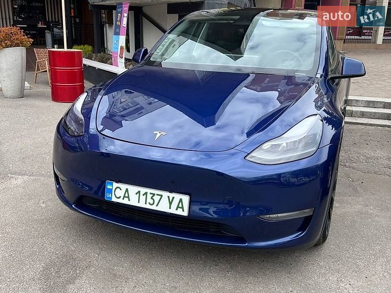 Внедорожник / Кроссовер Tesla Model Y 2023 в Черкассах
