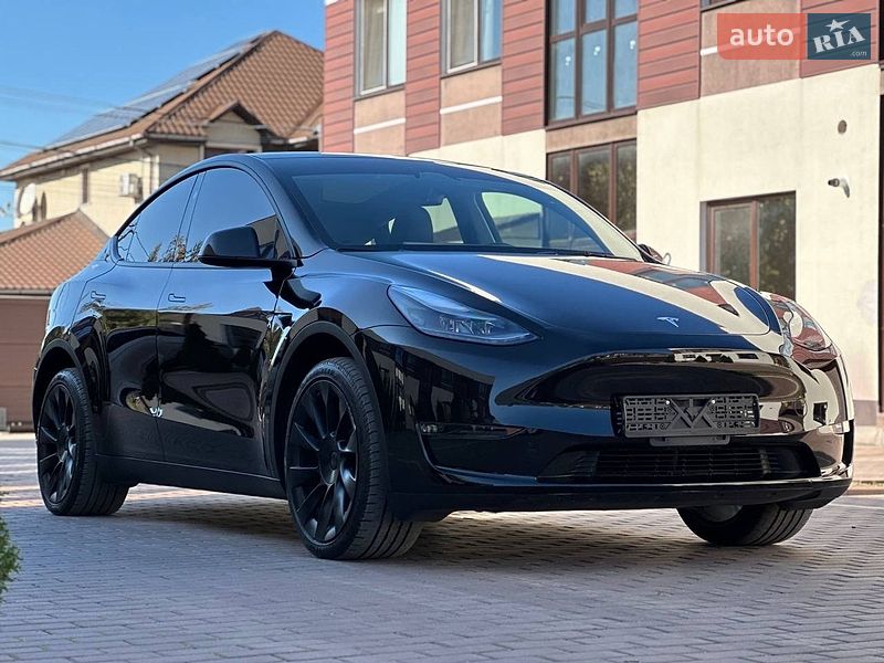 Внедорожник / Кроссовер Tesla Model Y 2024 в Одессе