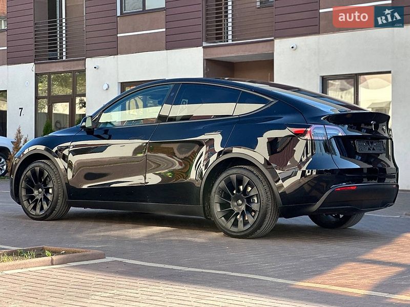 Внедорожник / Кроссовер Tesla Model Y 2024 в Одессе