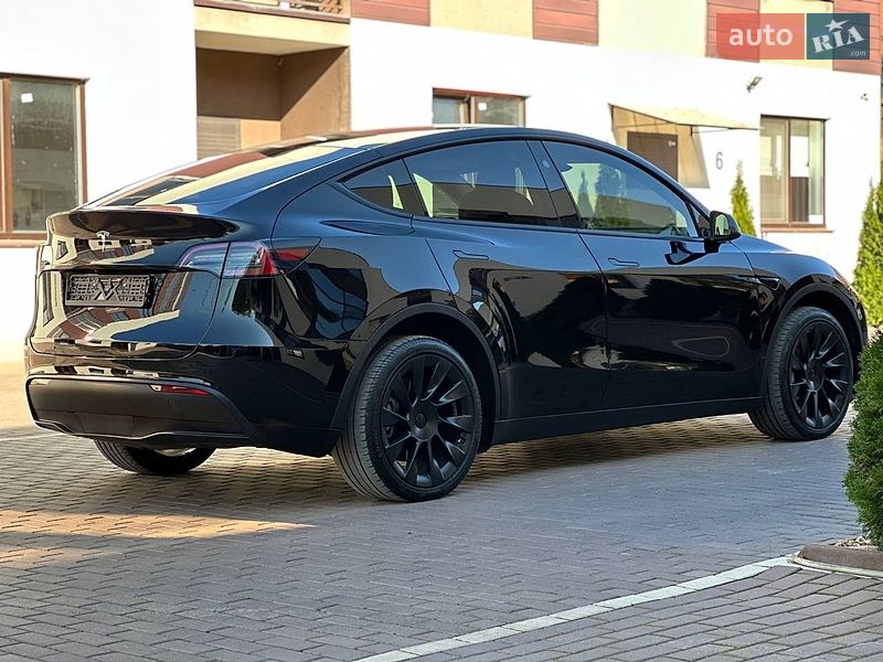 Внедорожник / Кроссовер Tesla Model Y 2024 в Одессе