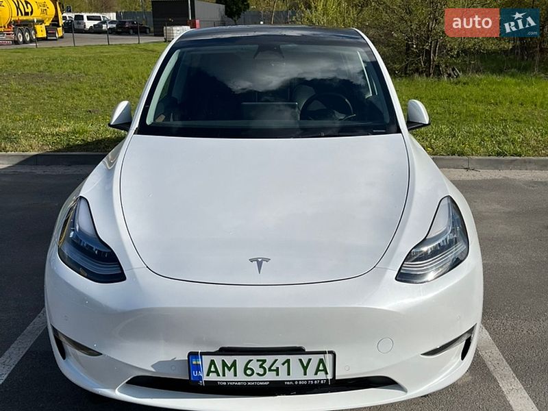 Внедорожник / Кроссовер Tesla Model Y 2022 в Киеве