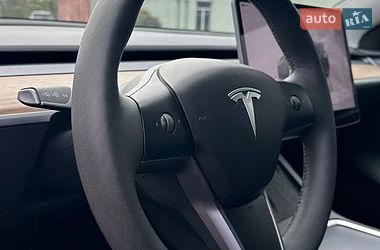 Позашляховик / Кросовер Tesla Model Y 2024 в Дніпрі
