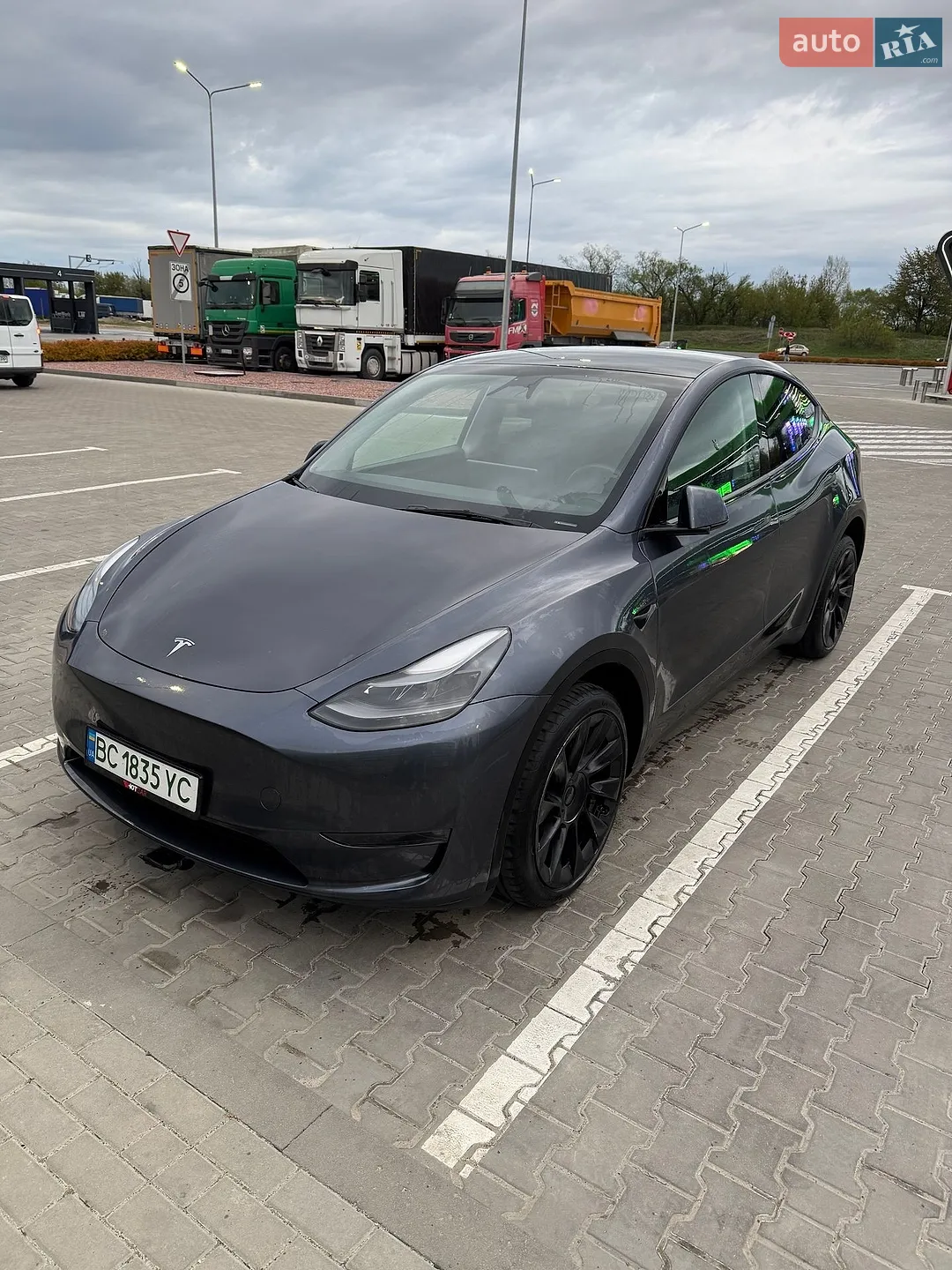 2023 Tesla Model Y - мініатюра 4