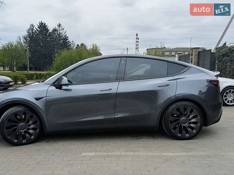 Внедорожник / Кроссовер Tesla Model Y 2022 в Луцке
