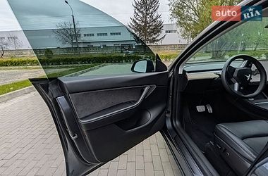 Внедорожник / Кроссовер Tesla Model Y 2022 в Луцке