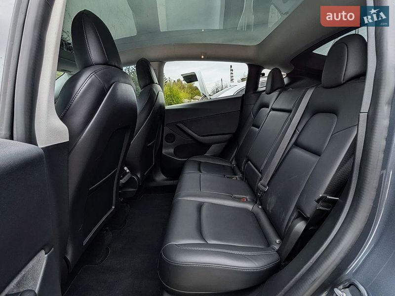 Внедорожник / Кроссовер Tesla Model Y 2022 в Луцке