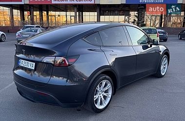 Позашляховик / Кросовер Tesla Model Y 2024 в Києві