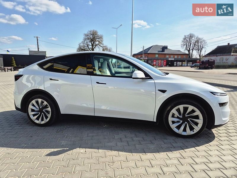 Внедорожник / Кроссовер Tesla Model Y 2025 в Виннице