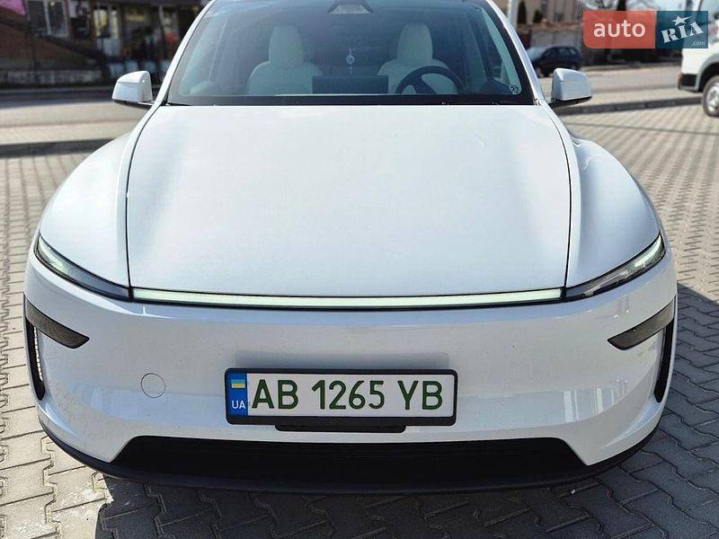 Внедорожник / Кроссовер Tesla Model Y 2025 в Виннице