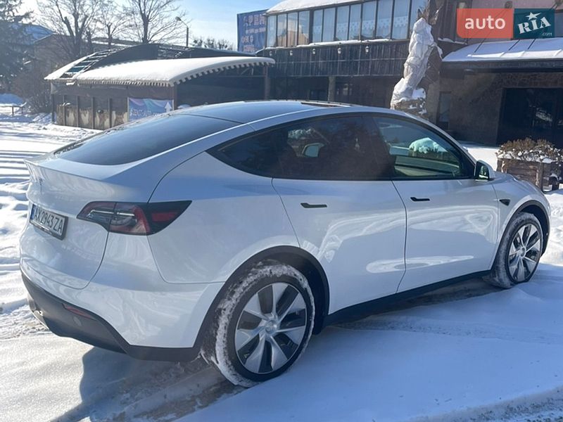 Внедорожник / Кроссовер Tesla Model Y 2023 в Харькове