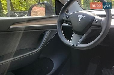Внедорожник / Кроссовер Tesla Model Y 2023 в Дрогобыче