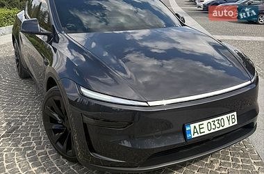 Внедорожник / Кроссовер Tesla Model Y 2025 в Днепре