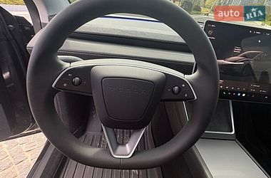 Внедорожник / Кроссовер Tesla Model Y 2025 в Днепре