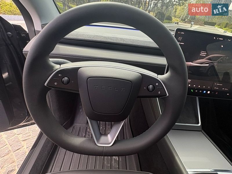 Внедорожник / Кроссовер Tesla Model Y 2025 в Днепре