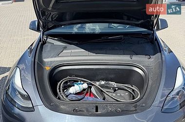 Внедорожник / Кроссовер Tesla Model Y 2021 в Львове