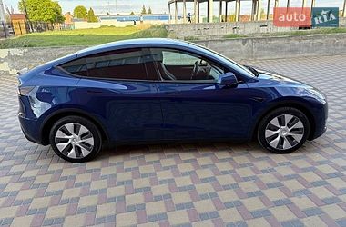 Позашляховик / Кросовер Tesla Model Y 2023 в Гайсину