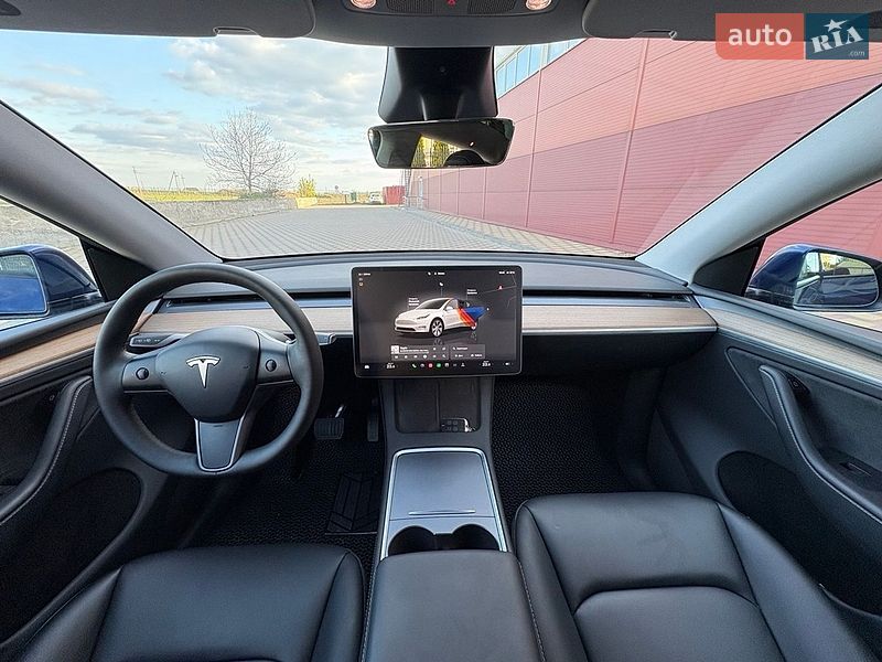 Позашляховик / Кросовер Tesla Model Y 2023 в Гайсину