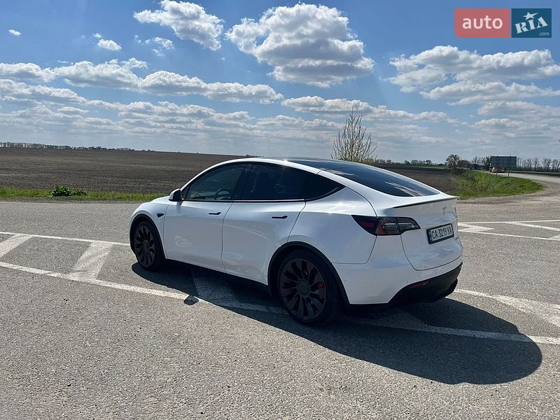 Внедорожник / Кроссовер Tesla Model Y 2022 в Черкассах