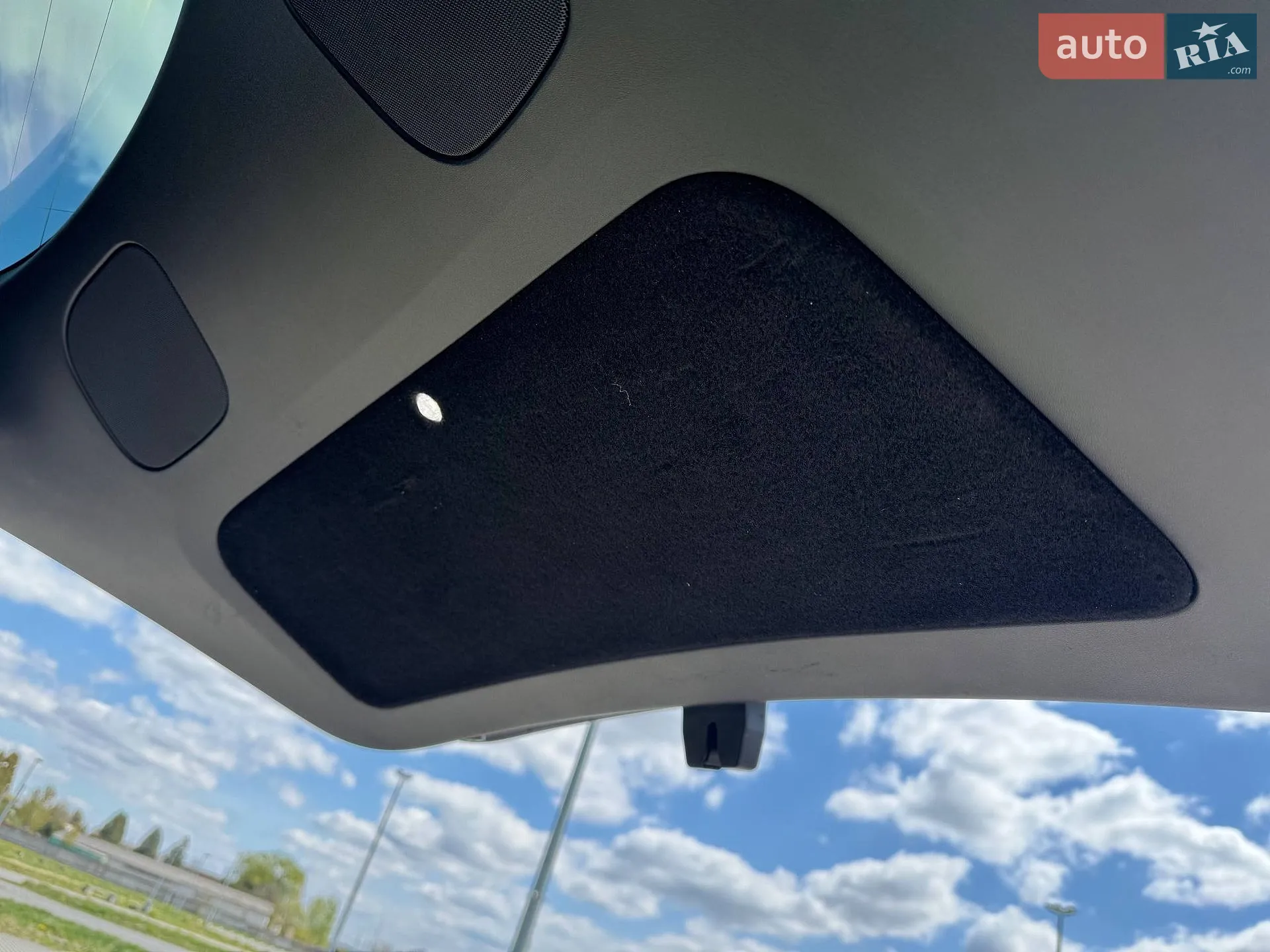 2021 Tesla Model Y - мініатюра 28