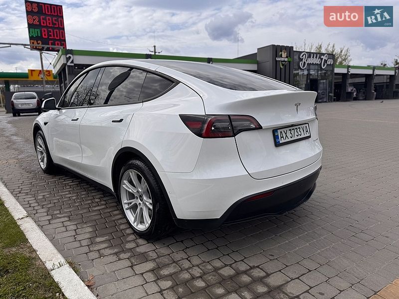 Позашляховик / Кросовер Tesla Model Y 2021 в Харкові фото 6 Позашляховик / Кросовер Tesla Model Y 2021 в Харкові