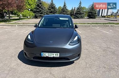 Позашляховик / Кросовер Tesla Model Y 2022 в Львові