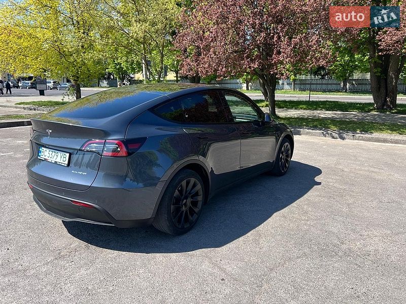 Позашляховик / Кросовер Tesla Model Y 2022 в Львові