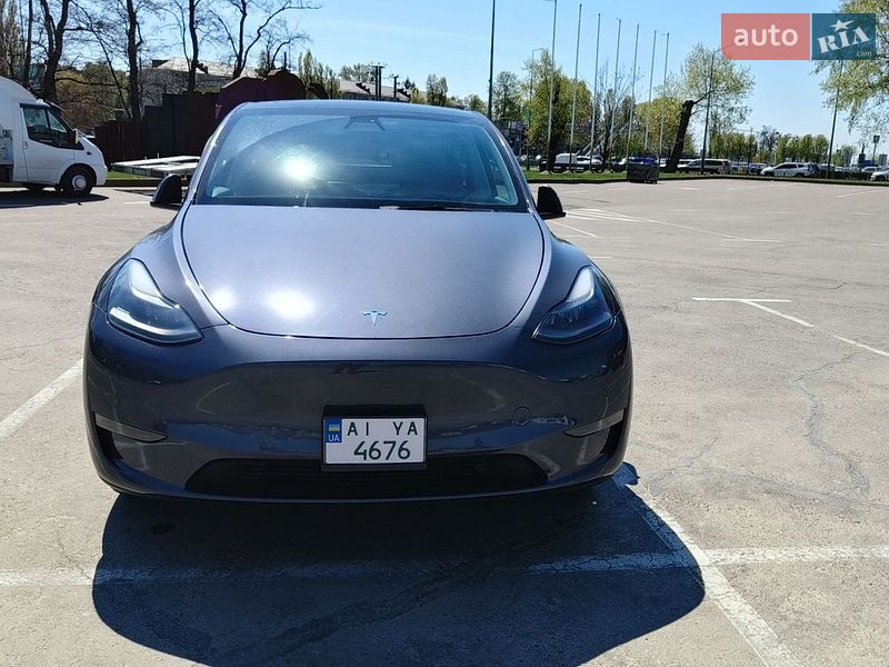 Внедорожник / Кроссовер Tesla Model Y 2021 в Киеве