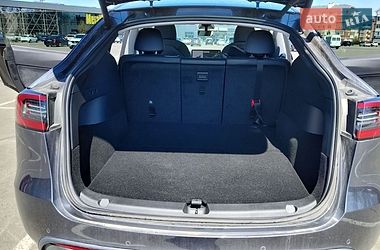 Внедорожник / Кроссовер Tesla Model Y 2021 в Киеве