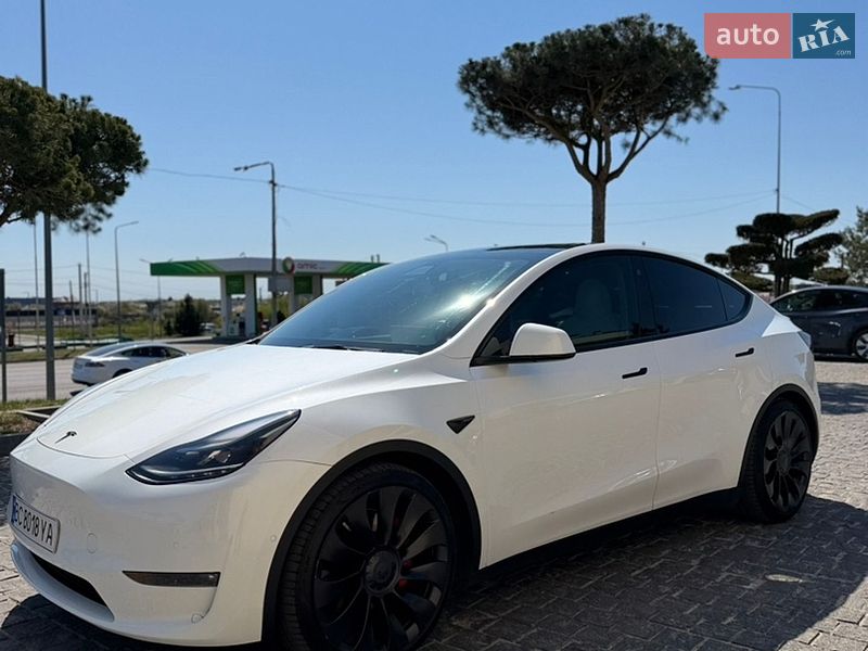 Внедорожник / Кроссовер Tesla Model Y 2022 в Львове
