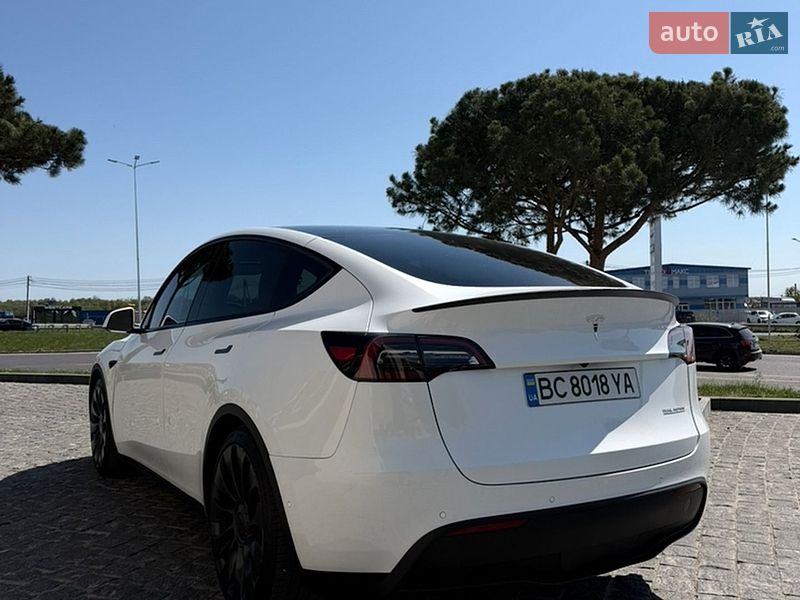 Внедорожник / Кроссовер Tesla Model Y 2022 в Львове
