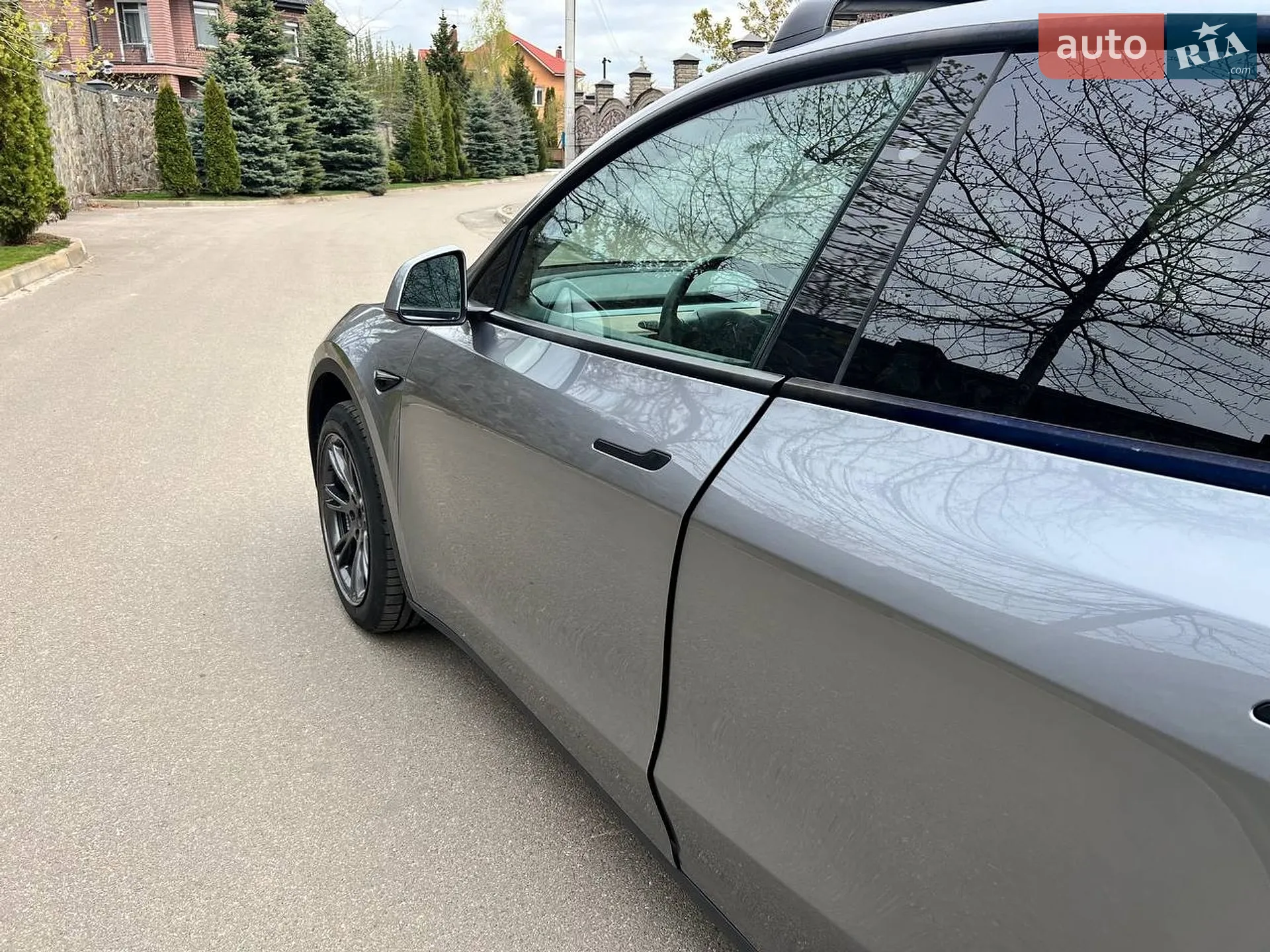 2025 Tesla Model Y - мініатюра 12