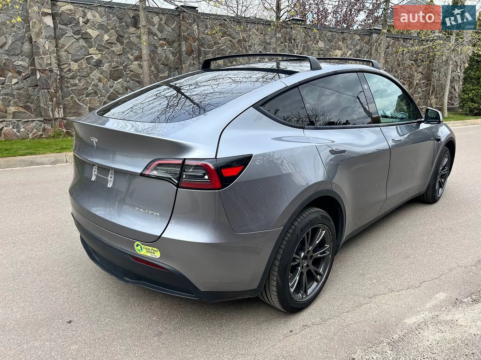 2025 Tesla Model Y - мініатюра 6