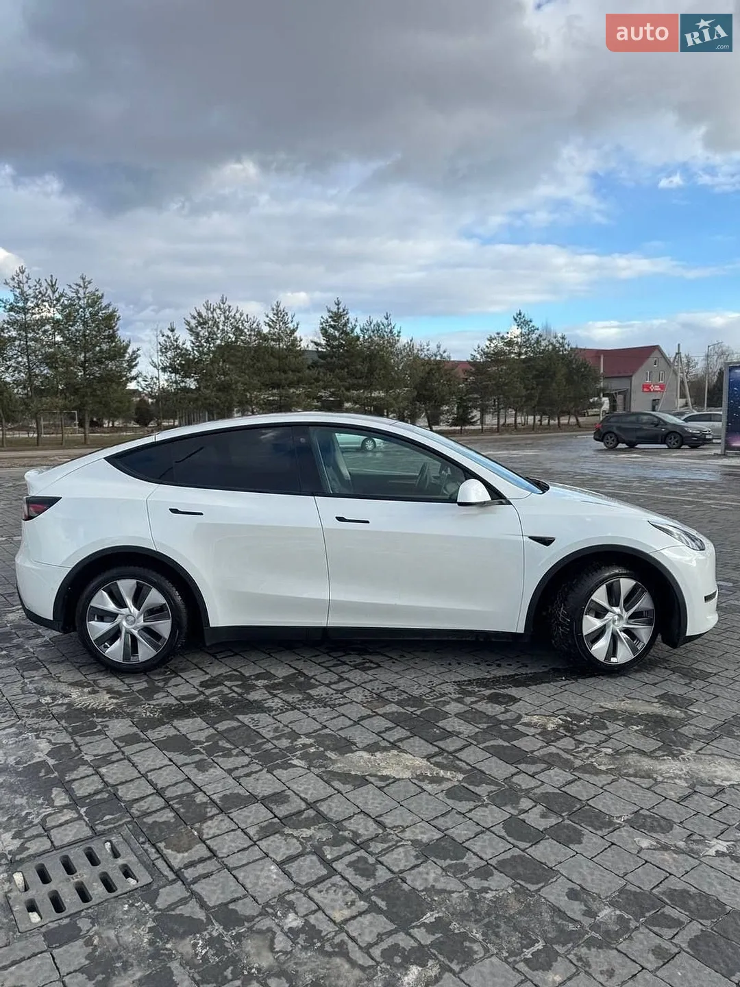 2022 Tesla Model Y - мініатюра 6