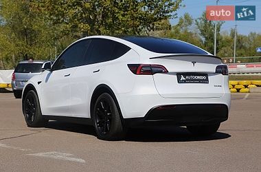 Внедорожник / Кроссовер Tesla Model Y 2022 в Киеве