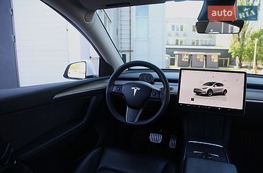 Внедорожник / Кроссовер Tesla Model Y 2022 в Киеве