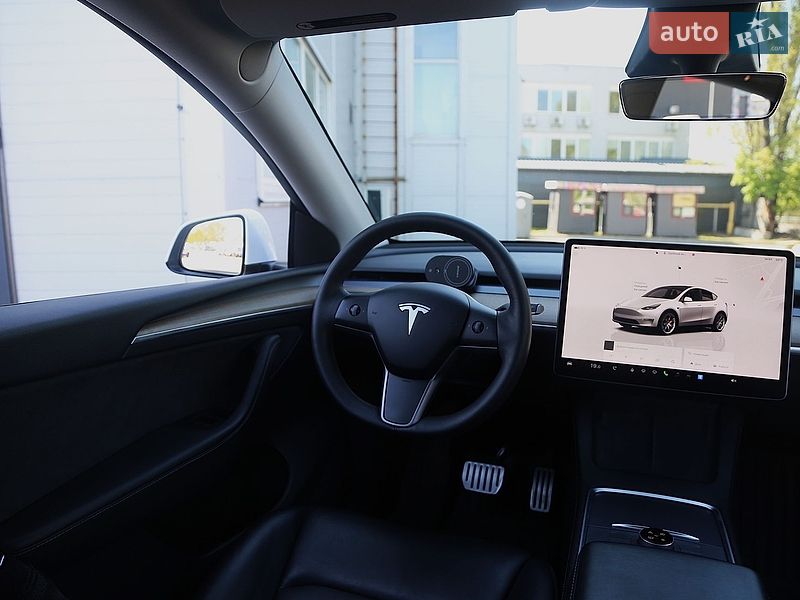 Внедорожник / Кроссовер Tesla Model Y 2022 в Киеве