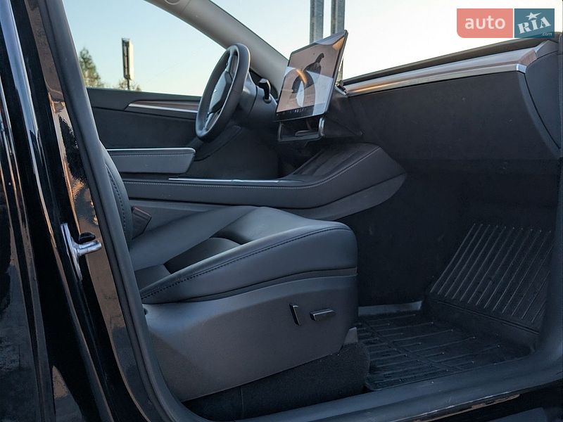 Внедорожник / Кроссовер Tesla Model Y 2024 в Львове фото 24 Внедорожник / Кроссовер Tesla Model Y 2024 в Львове