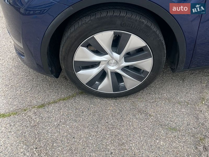 Позашляховик / Кросовер Tesla Model Y 2021 в Запоріжжі