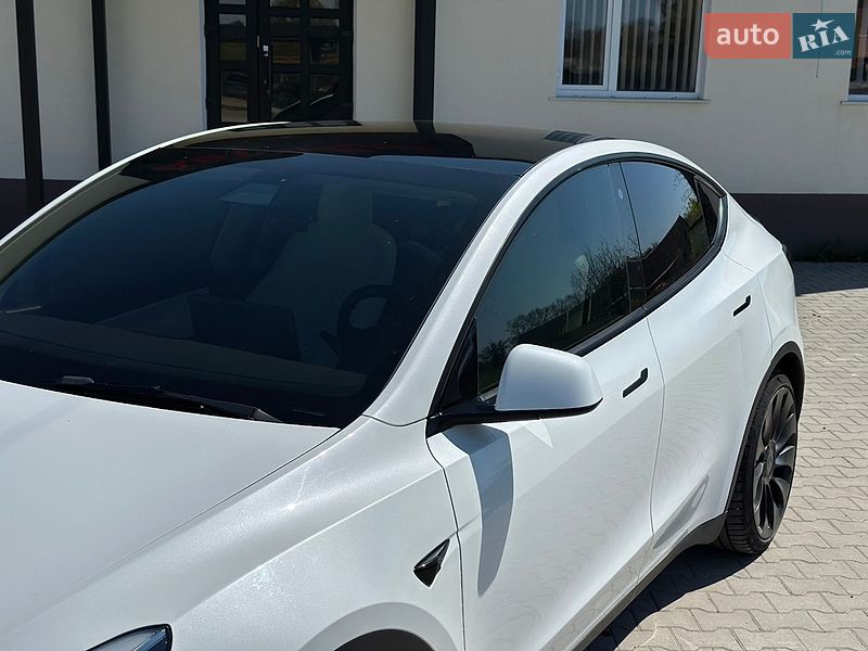 Внедорожник / Кроссовер Tesla Model Y 2021 в Тернополе