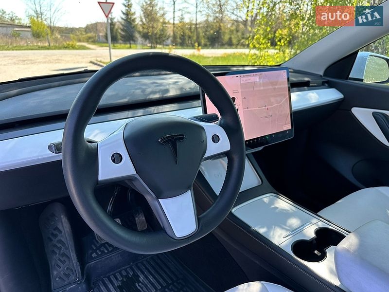Внедорожник / Кроссовер Tesla Model Y 2021 в Тернополе