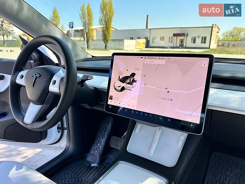 Внедорожник / Кроссовер Tesla Model Y 2021 в Тернополе