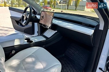 Внедорожник / Кроссовер Tesla Model Y 2021 в Тернополе