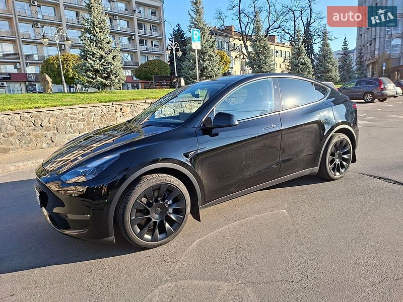 Позашляховик / Кросовер Tesla Model Y 2024 в Вінниці