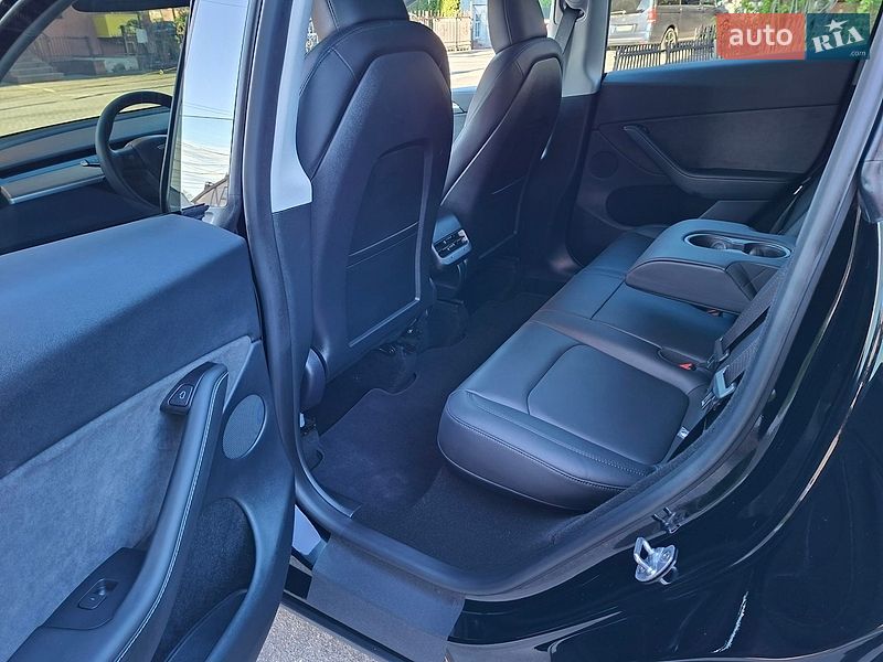Позашляховик / Кросовер Tesla Model Y 2024 в Вінниці