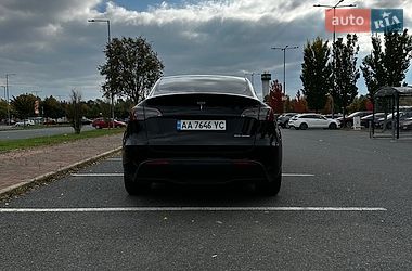 Внедорожник / Кроссовер Tesla Model Y 2024 в Киеве