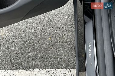 Внедорожник / Кроссовер Tesla Model Y 2024 в Киеве